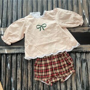 Busy Bees Smocks Tartan Plaid Scalloped Bow Tunic and Plaid Bloomers